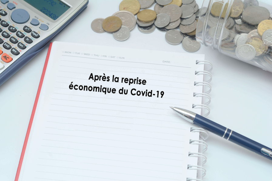 Digital Economy Post Covid-19 - calculatrice, argent, ordinateur portable